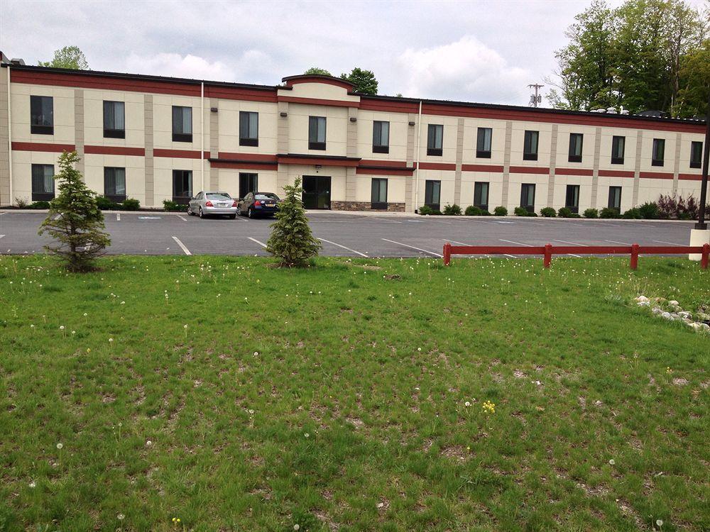Pleasant Night Inn- Carthage Ny Eksteriør bilde